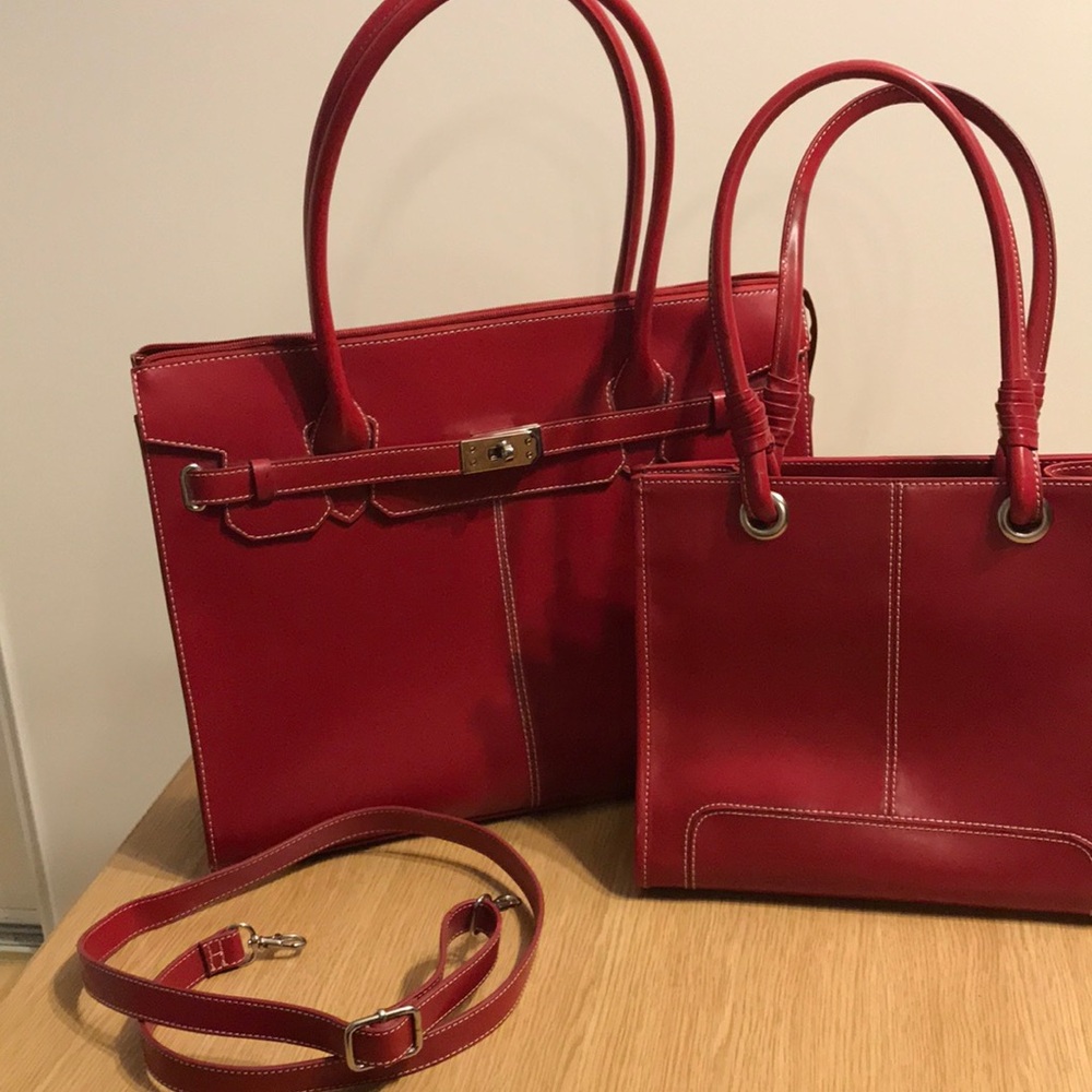 Elegant Red Handbag Set - Picture 9 of 11